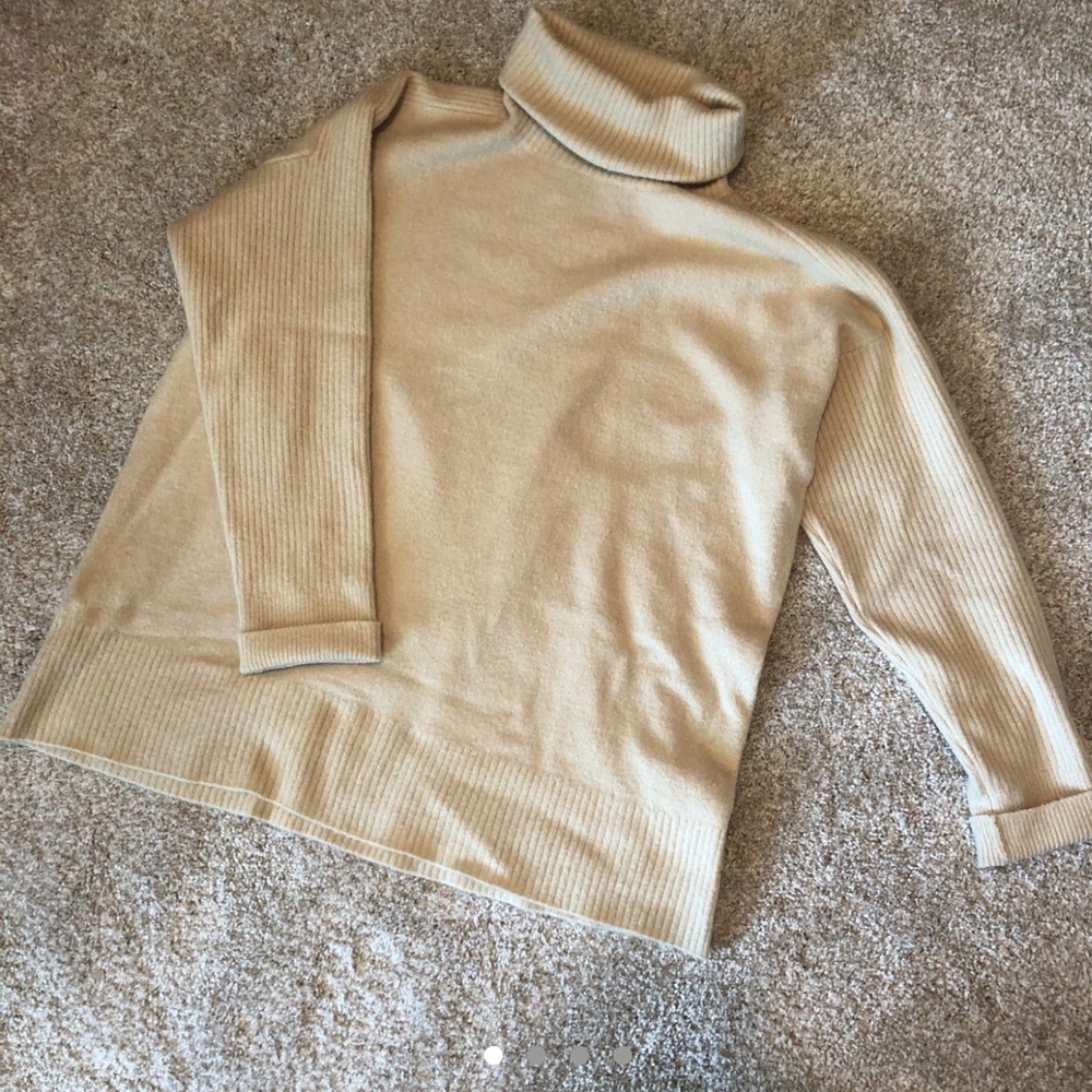 Calvin Klein sweater